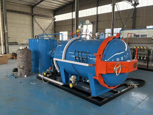 Mini-autoclave composite à vendre avec vide indépendant - Économie d'espace, adapté à la production automobile à petite échelle