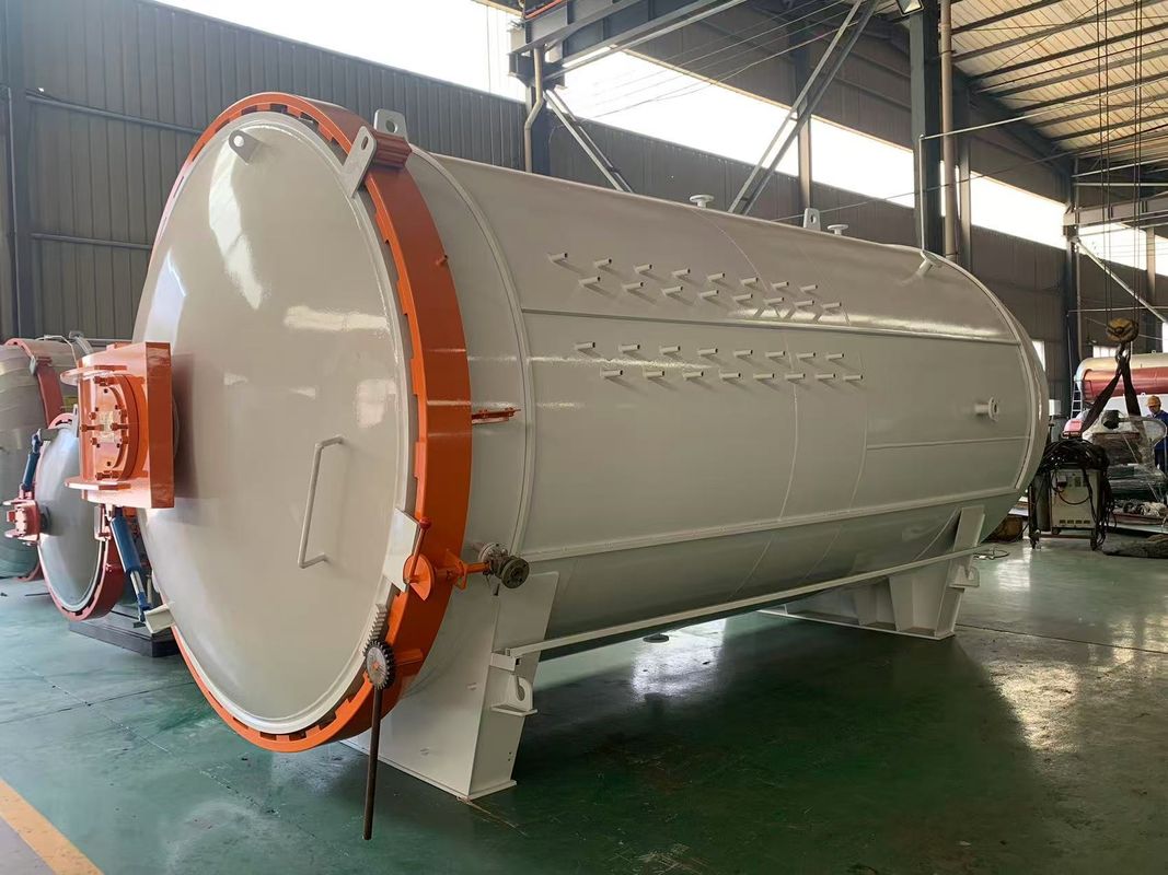 Certificat CE ASME Matériau composite de durcissement de l'autoclave Pièces automobiles comme le capot pour l'autoclave haute pression
