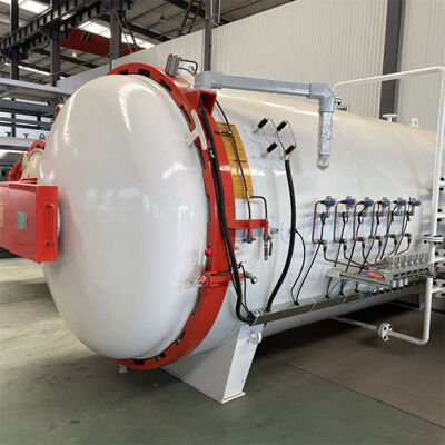 Autoclave composite qualifié ISO utilisé dans la fabrication de matériaux pour yachts Bon effet d'étanchéité Température constante Industrie